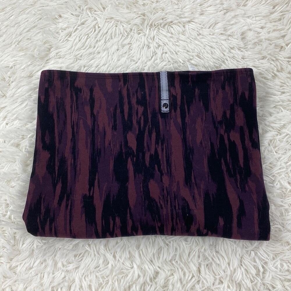 Lululemon Vinyasa Scarf Painted Animal Bordeaux Drama Black